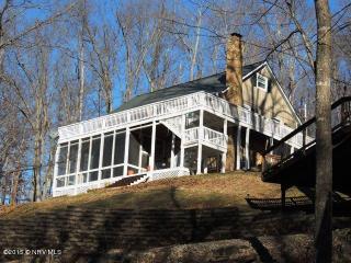 4713 Twin Coves Rd, Radford, VA 24141-8115