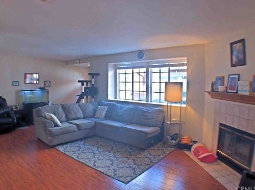 15067 Mulberry Dr, Whittier, CA 90604-1529