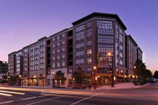 2301 Columbia Pike, Arlington VA  22204-4451 exterior