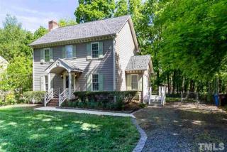 712 Valley Dr, Durham NC  27704-1477 exterior