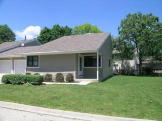 1514 Silver Strand Cir, Palatine, IL 60074-2412