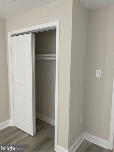 2202 10th St, Philadelphia, PA 19148-3005