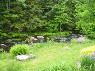 28 Beard Rd, Hillsboro, NH 03244-4702