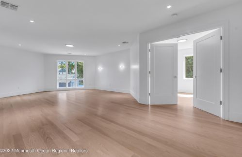 171 Wall St, Tinton Falls NJ  07724-2416 exterior