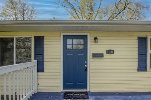 1601 180 Pl, Hammond IN 46324-3308 exterior