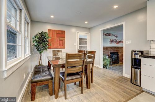 15009 Snowden Dr, Silver Spring MD 20905-5663 exterior