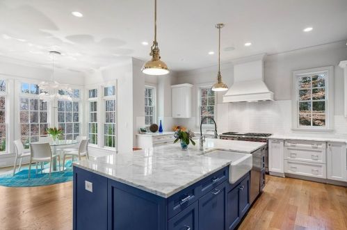 1116 Moores Mill Rd, Atlanta GA  30327-1634 exterior