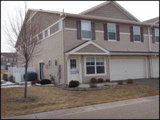 3260 Oak View Dr, Saint Paul MN  55129-9370 exterior