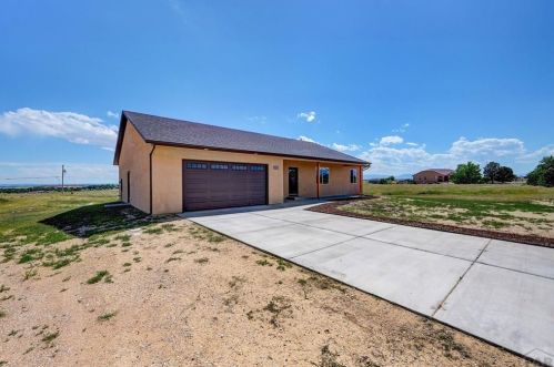 1518 Ithaca Dr, Pueblo CO  81007-2348 exterior
