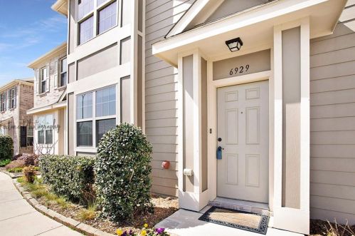 6929 Sandshell Blvd, Fort Worth TX  76137-7572 exterior