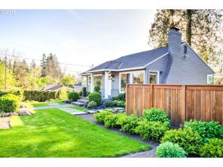 3225 Ridgewood Ave, Portland, OR 97225-2650