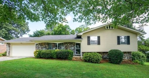 7317 Kenmoor Ln, Chattanooga, TN 37421-4066