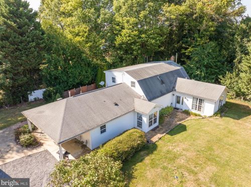 112 Southerly Ln, Charles Town, WV 25414-4164
