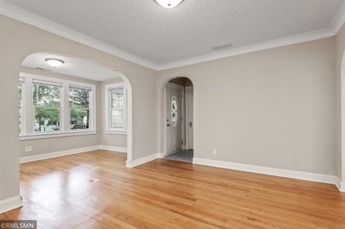 1100 Churchill St, Saint Paul MN  55103-1008 exterior