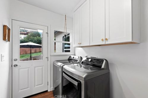 2470 Bywood Dr, Glendale CA  91206-4725 exterior