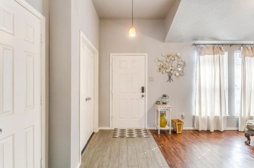 5613 Secco Dr, Fort Worth, TX 76179-7537