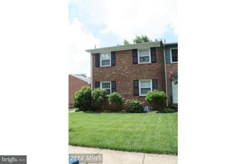 111 Davis Ave, Leesburg, VA 20175-3405