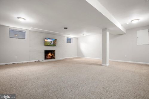 112 Blf Ter, Silver Spring MD 20902-3103 exterior