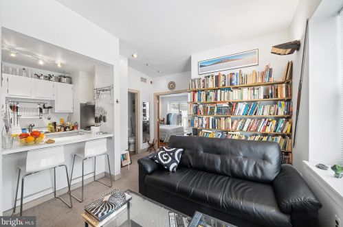 3961 Baltimore Ave, Philadelphia PA 19143-2623 exterior