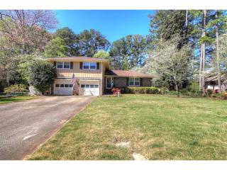 1721 Beauregard Dr, Lilburn, GA 30047-3301