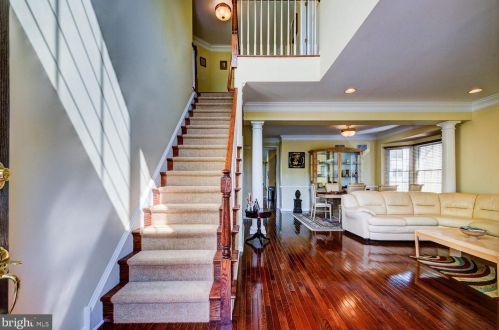 73 Greylynne Dr, Princeton, NJ 08540-6278
