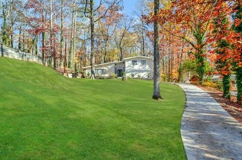 3558 Cumberland Rd, Atlanta GA  30344-5910 exterior