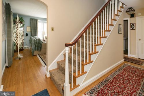 561 Crystal Lake Ave, Tavistock NJ 08033-2748 exterior