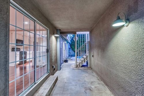 1283 13th St, Upland CA 91786-2966 exterior