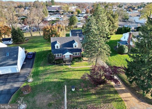 113 Knowlton Rd, Media, PA 19063-4928