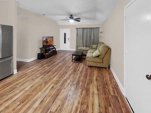 10716 Royal York Dr, Conroe TX  77303-2654 exterior