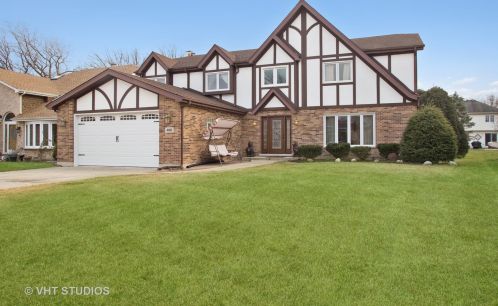 466 Dunlay St, Wood Dale, IL 60191-2126