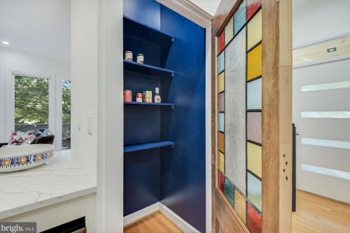 17 Ritchie Ave, Silver Spring MD  20910-5109 exterior