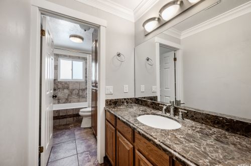 1340 Valley Ridge Dr, Sandy UT 84093-6653 exterior