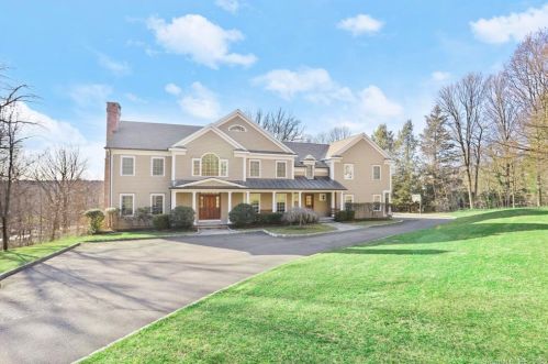 14 Powder Horn Hill Rd, Wilton CT  06897-3121 exterior