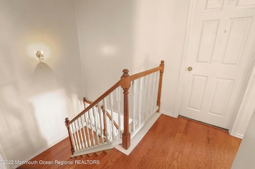 7 Old Orch Ln, Tinton Falls NJ 07712-2569 exterior