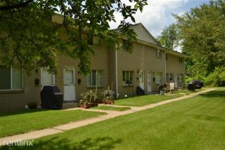 99 Lamont Dr, North Huntingdon, PA 15642-1036