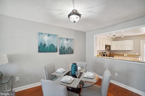 9621 Hastings Dr, Columbia MD  21046-1904 exterior