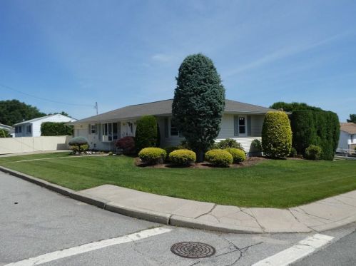 1 Marne St, Providence, RI 02919-3745