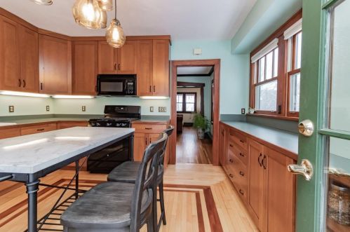 2381 Carter Ave, Saint Paul MN  55108-1625 exterior