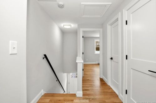879 Howe Ave, Huntington CT  06484-2319 exterior