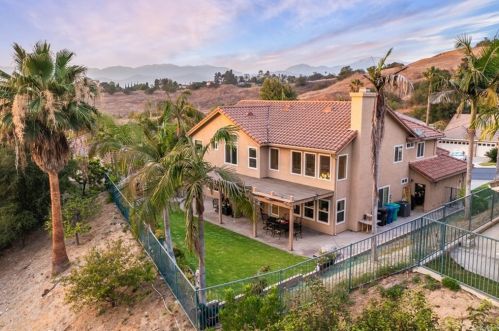 2649 Surrey Dr, Covina, CA 91724-3848