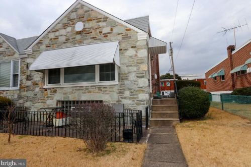 8826 Fairfield St, Philadelphia, PA 19152-1308