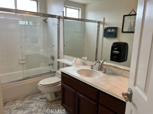 1001 Mountvale Ct, Anaheim CA  92808-2108 exterior