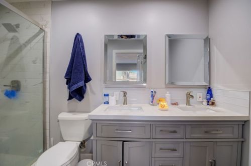 1518 Cochran St, Simi Valley CA 93065-2047 exterior