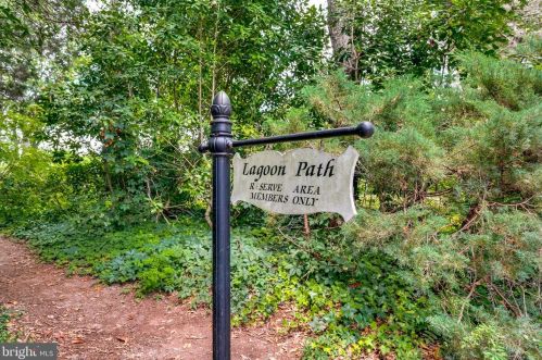 1 Rdg Rd, Severna Park MD 21146-4538 exterior