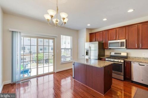 4512 Potomac Highlands Cir, Triangle VA  22172-1791 exterior