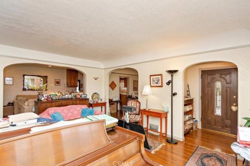 9175 Fairview Ave, San Gabriel, CA 91775-1307
