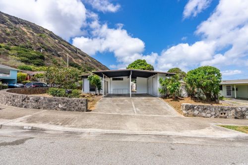 909 Aipo St, Honolulu HI  96825-2521 exterior