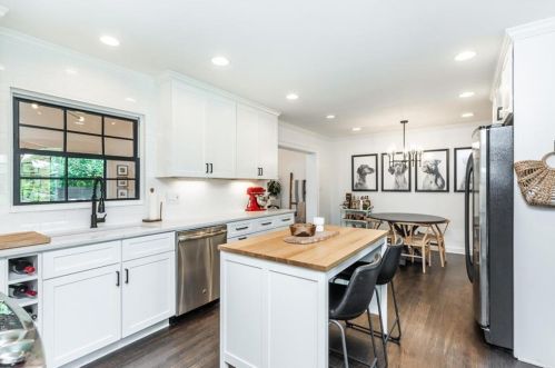 2334 Cortez Way, Atlanta GA  30319-3914 exterior