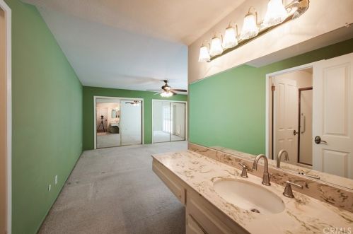 16355 Rancho Escondido Dr, Riverside CA  92506-5801 exterior